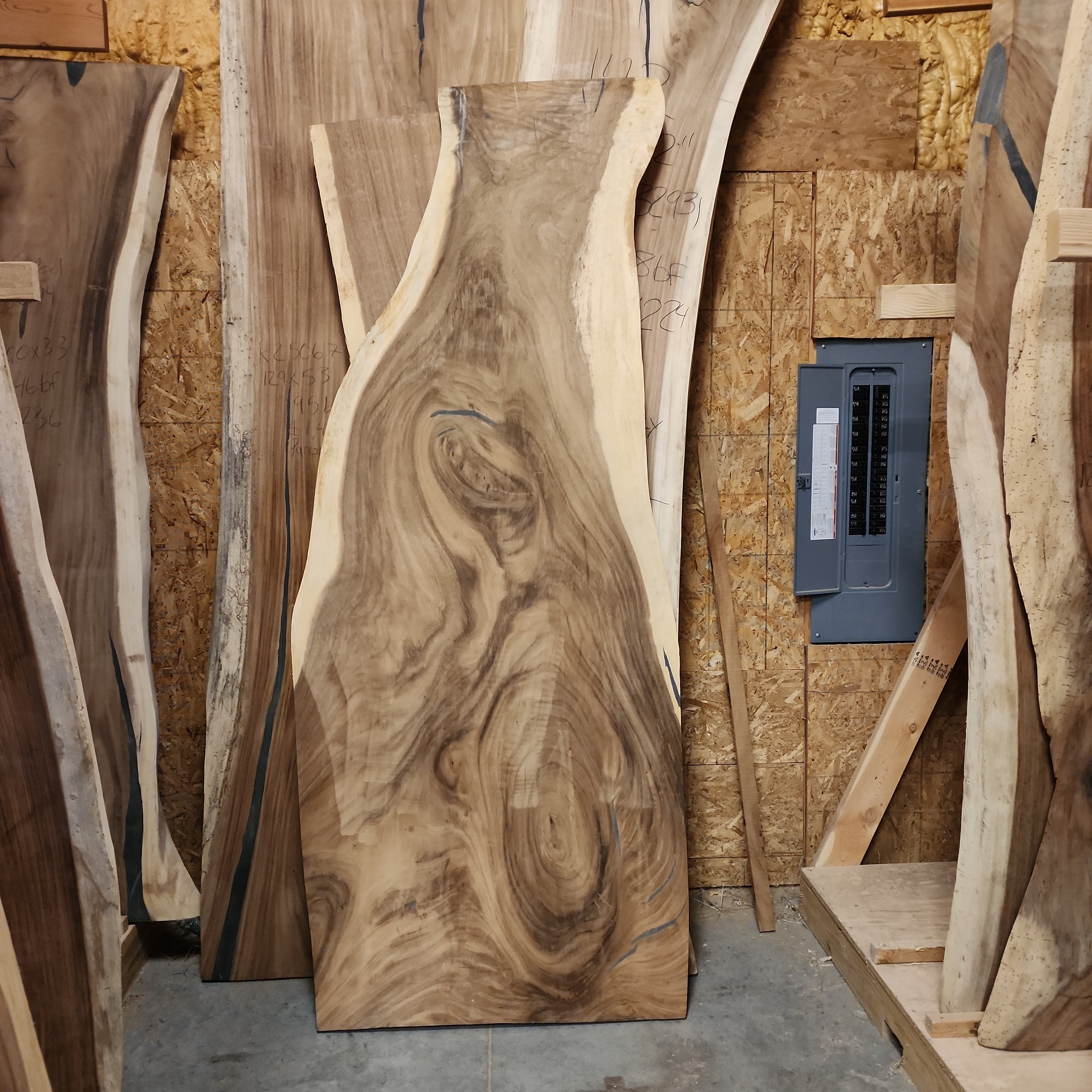 Monkey Pod Slab 104x38
