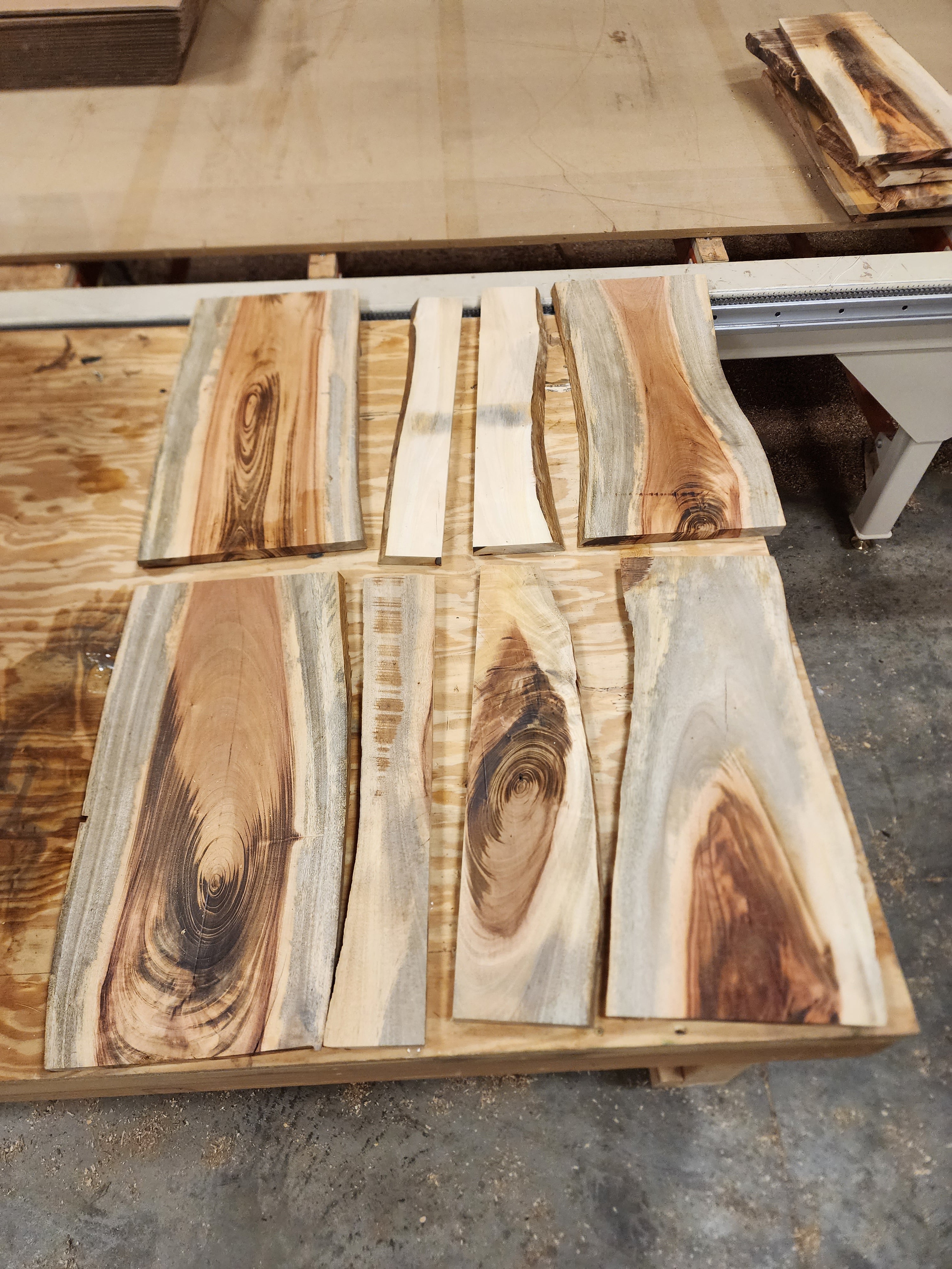 Rustic Lumber Epoxy Deep Pour