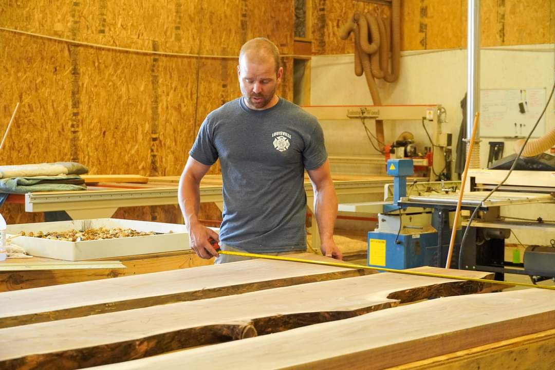 Rustic Wooden Slabs & Logs in Louisville NE | Rustic Lumber Store